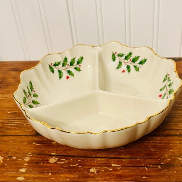 Lenox Holiday Scalloped Edge Divided Condiment Serving Bowl - Picture 3 of 5